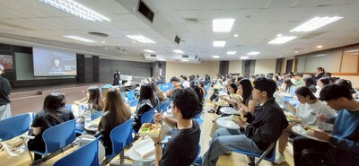 2025.12.12 國際生就業博覽會圖片