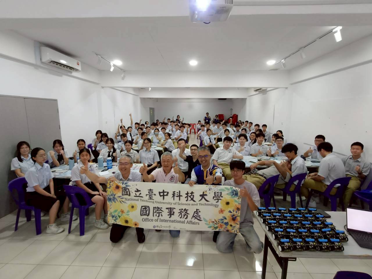20260618-19：2026馬來西亞高中機器人智走車競賽活動暨授牌儀式_古晉中華第四中學