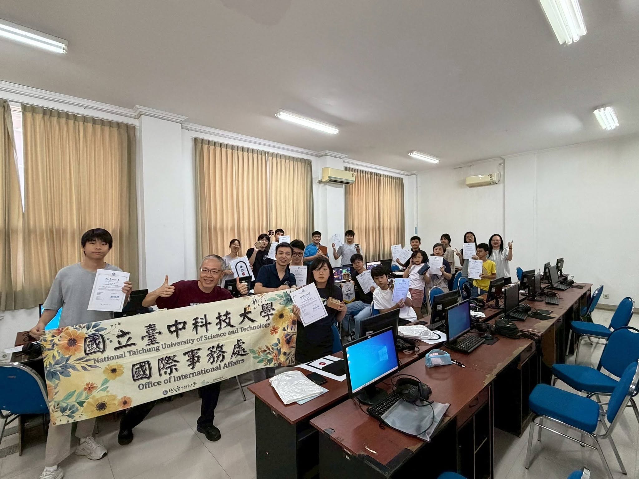 2026.7.3 印尼泗水台灣學校辦理智能小車競賽